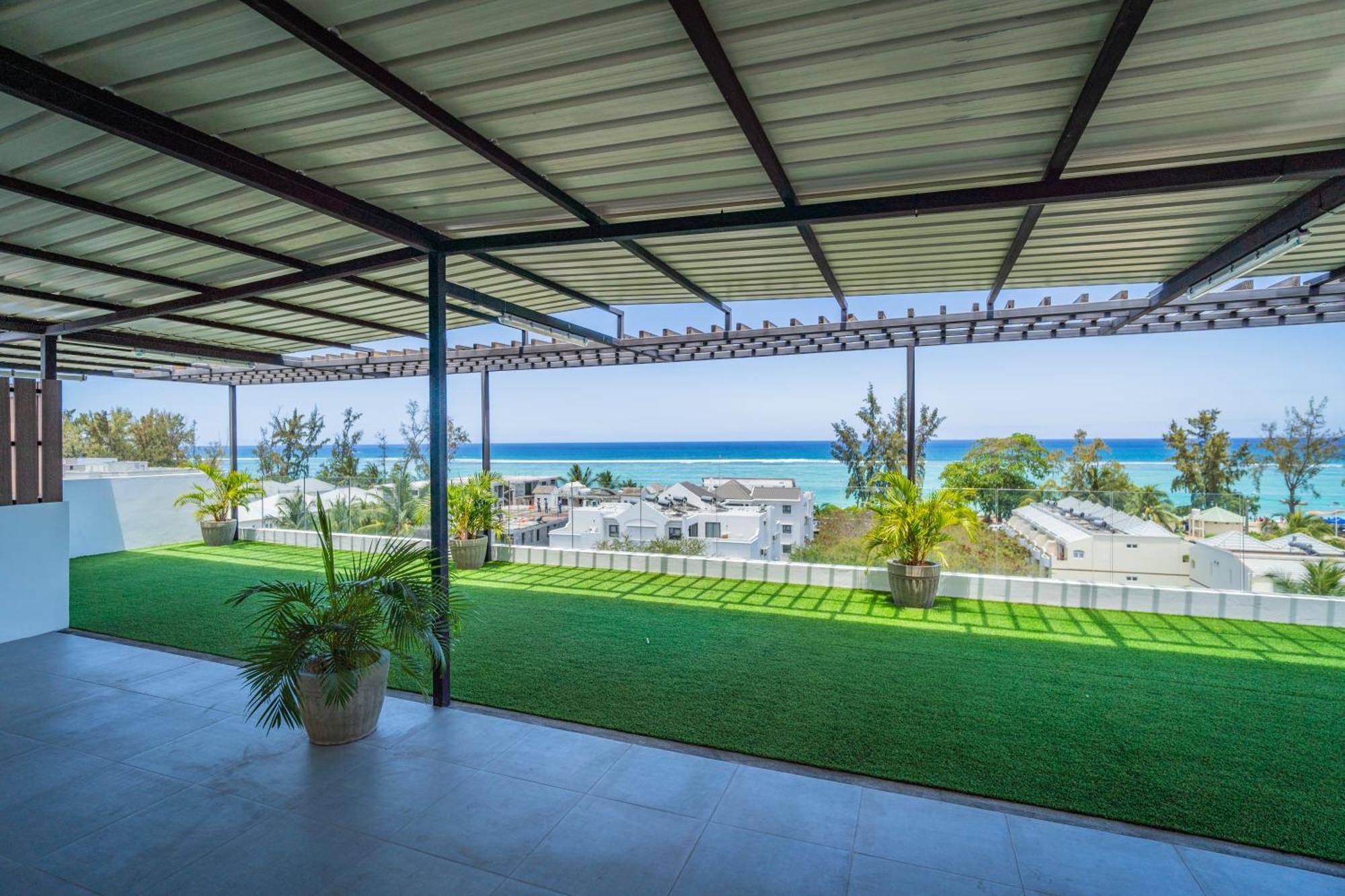 Driftwood Beach Apartment "Oasis In Paradise" Flic en Flac ภายนอก รูปภาพ