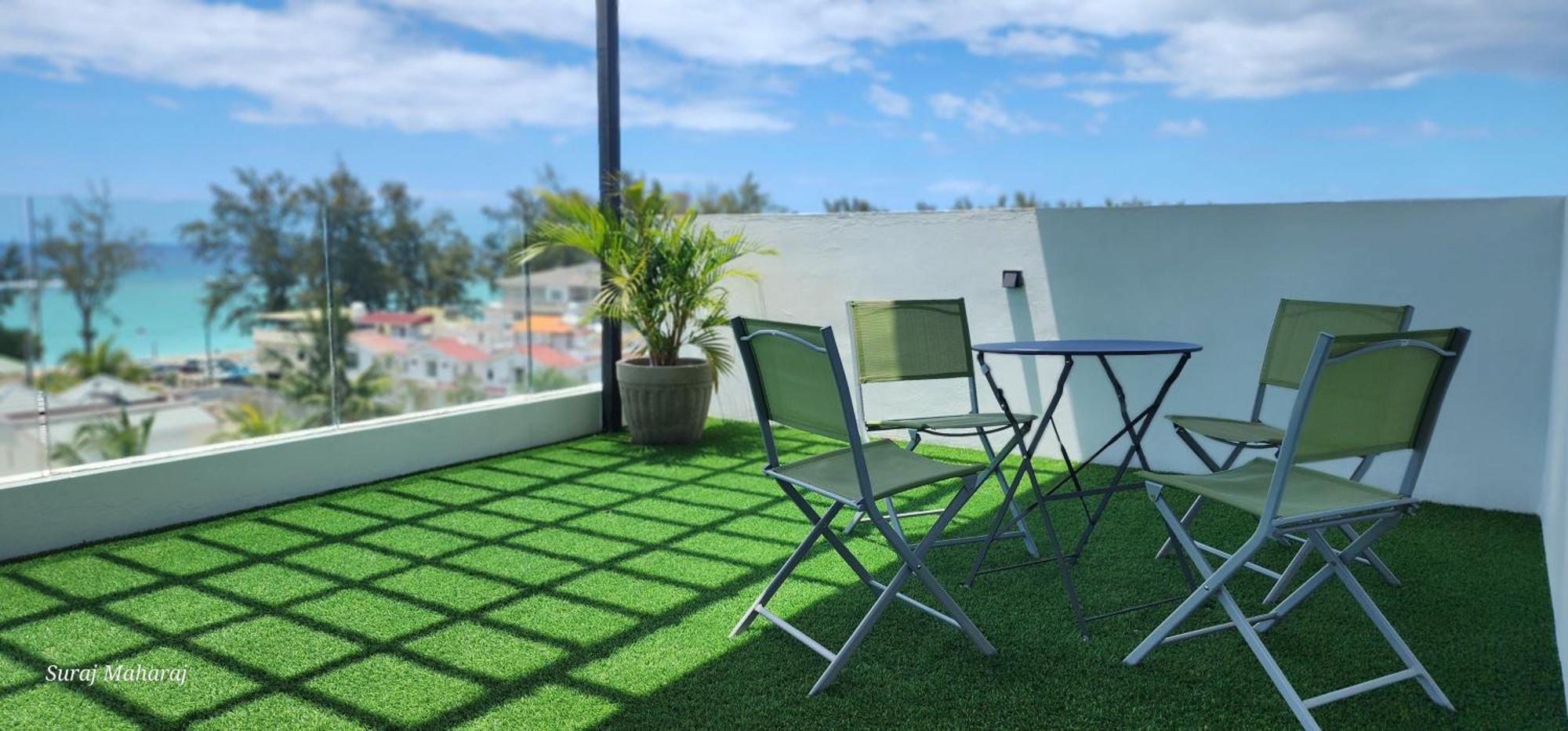 Driftwood Beach Apartment "Oasis In Paradise" Flic en Flac ภายนอก รูปภาพ